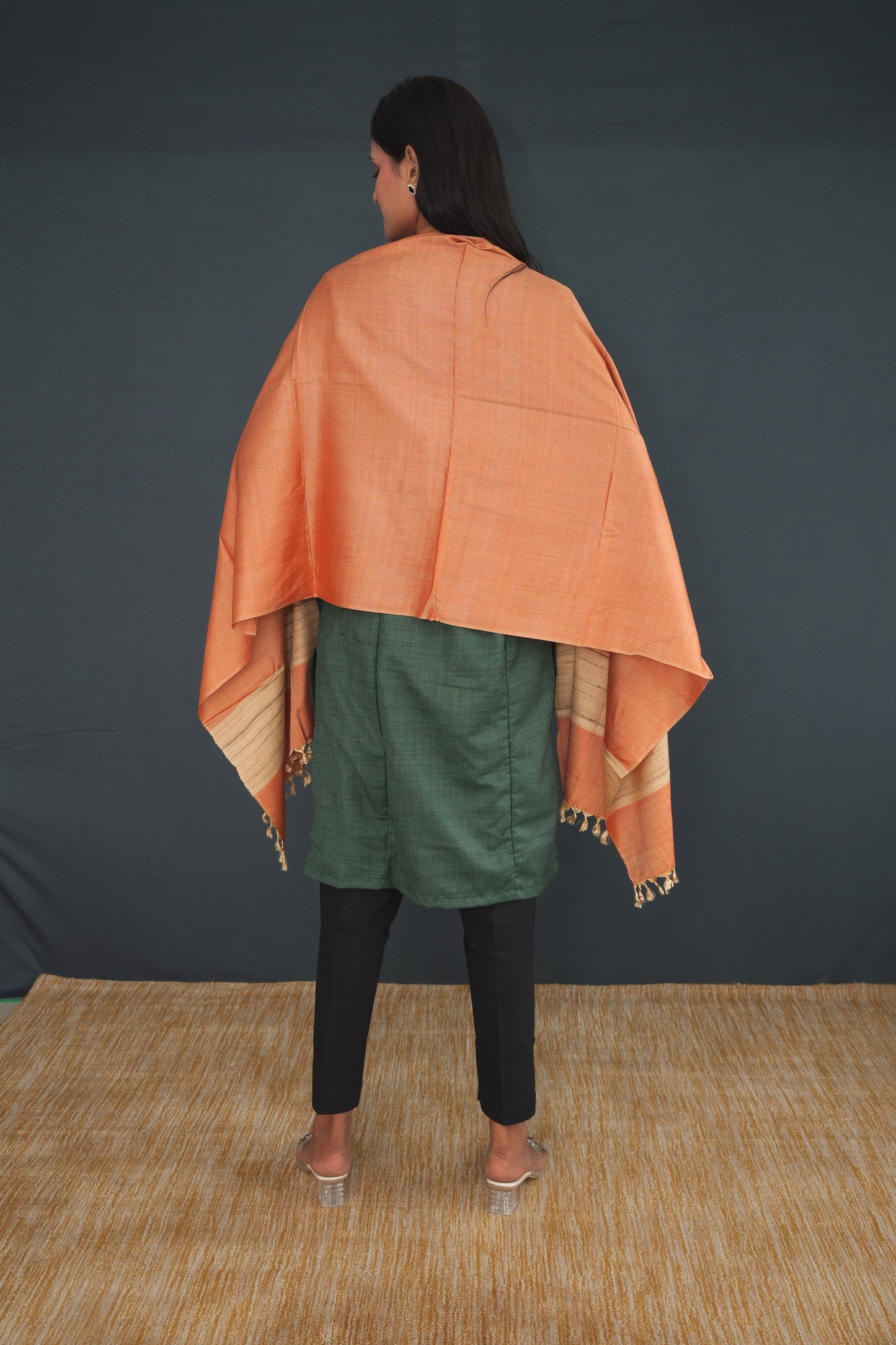 Handwoven Khadi Silk Stole for Women – Elegant Peach & Beige | Pure Silk Dupatta