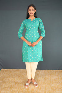 Mint Green Handwoven Khadi Silk Kurti for Women | Elegant Straight Fit Ethnic Wear(17)