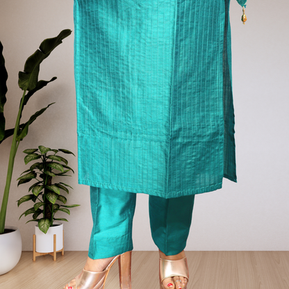 Premium Turquoise Blue Khadi Silk Kurti Set – Handcrafted Ethnic Suit with Multicolored Neckline & Banarasi Dupatta(02)