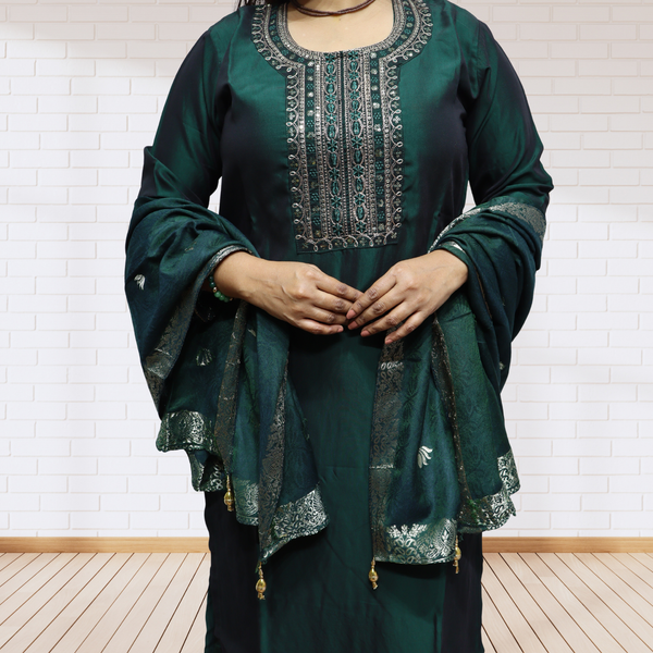 Royal Emerald Green Khadi Silk Kurti Set – Handcrafted Ethnic Suit with Silver Embroidery & Banarasi Dupatta