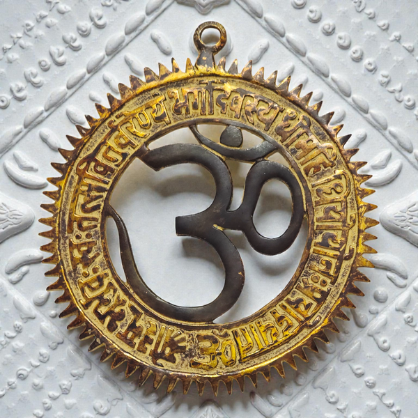 Pure Brass Om Wall Hanging – Large Size Auspicious Om Symbol for Home, Temple & Vastu