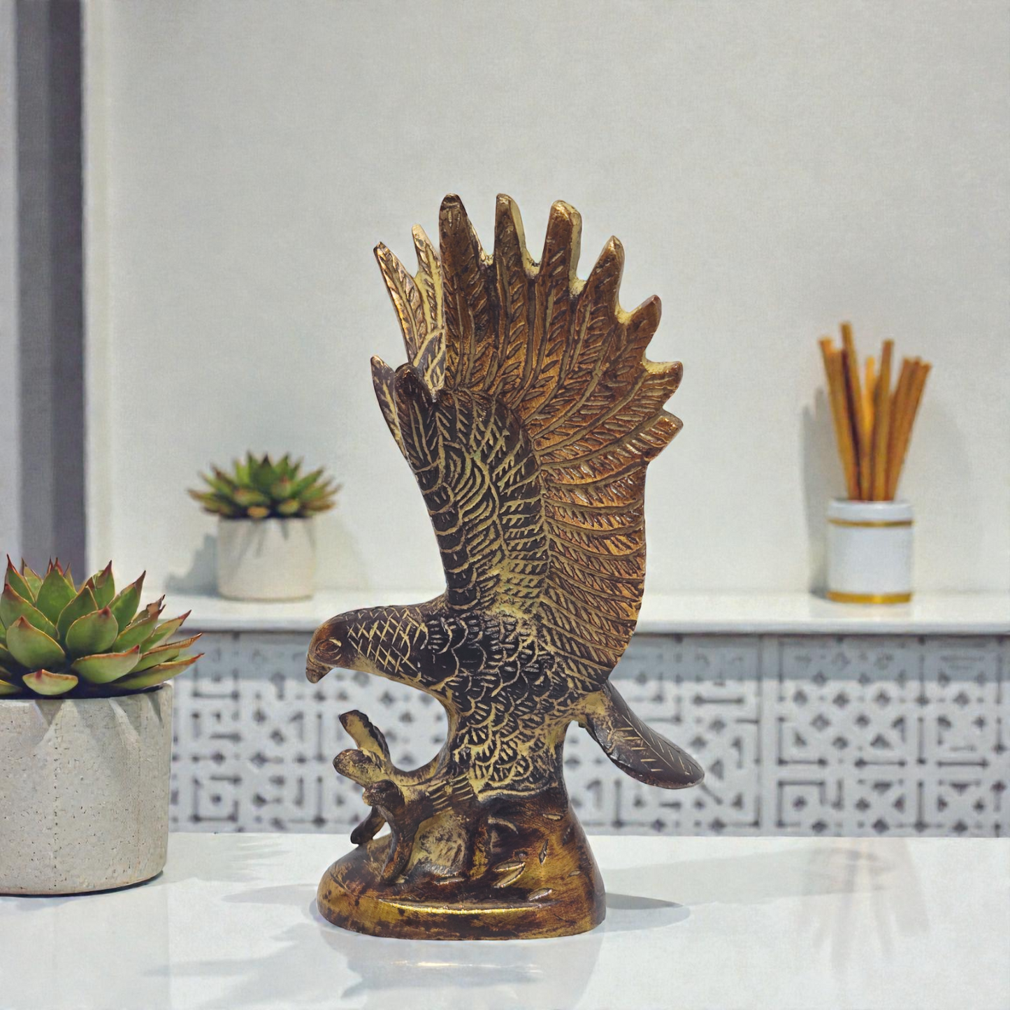 Handcrafted Pure Brass Eagle Idol – Majestic Garuda Statue for Home Decor & Vastu