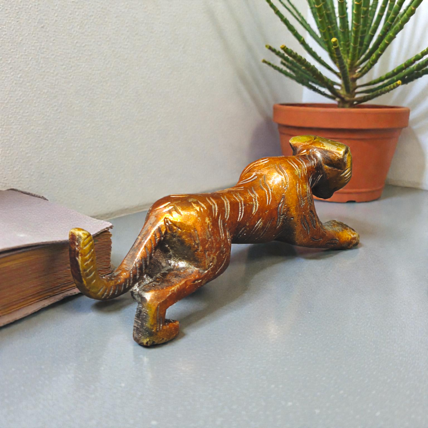 Handcrafted Pure Brass Panther Idol – Majestic Tiger Statue for Home Decor & Vastu