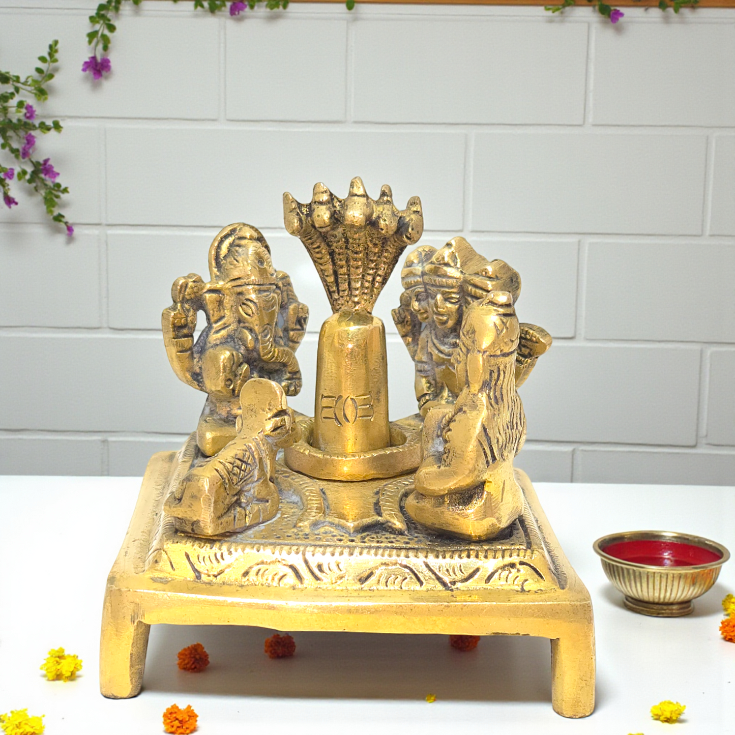 Handcrafted Pure Brass Shiv Parivar Idol – Complete Shiva Family Statue for Home Temple & Vastu