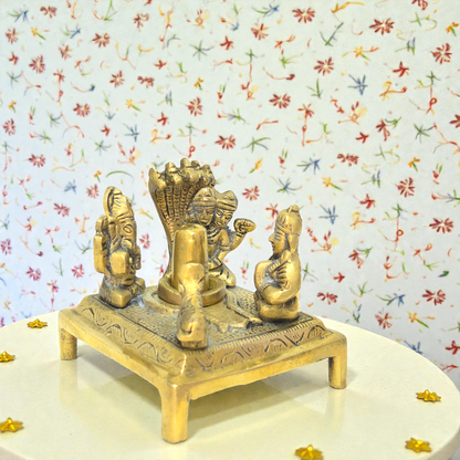 Handcrafted Pure Brass Shiv Parivar Idol – Complete Shiva Family Statue for Home Temple & Vastu