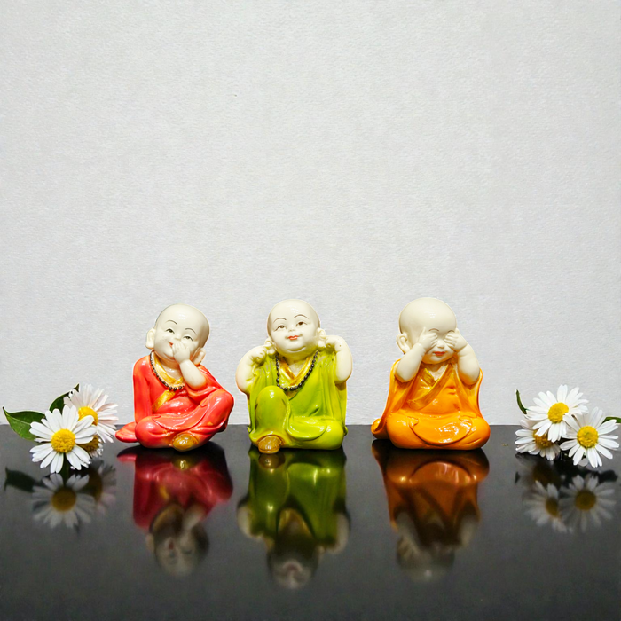 Set of 3 Miniature Baby Buddha Polyresin Idols – Hear, See, Speak No Evil Monk Statues for Home Decor, Office Desk & Gifting