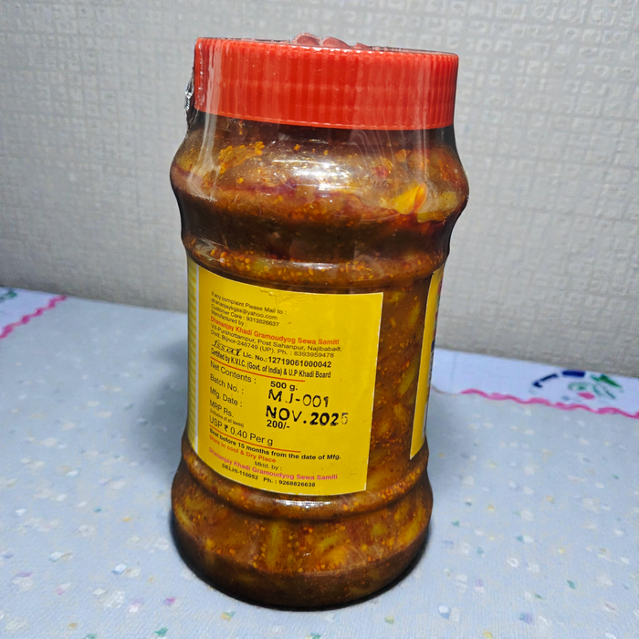 Traditional Garlic Pickle – Spicy, Tangy & Authentic Indian Achar