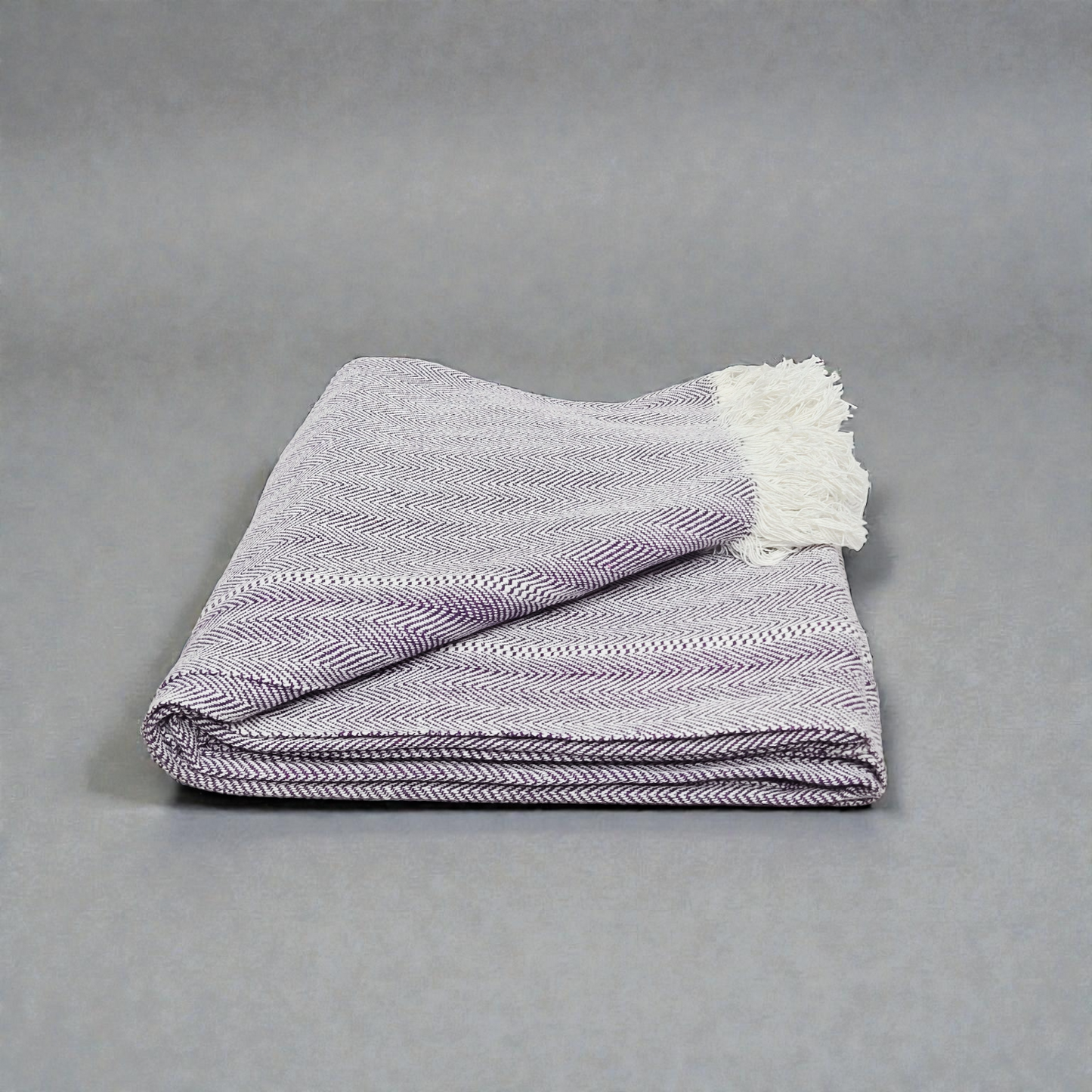 Premium Grey Zig-Zag Khadi Cotton Khesh – Handwoven Herringbone Pattern Heavy Blanket / Throw