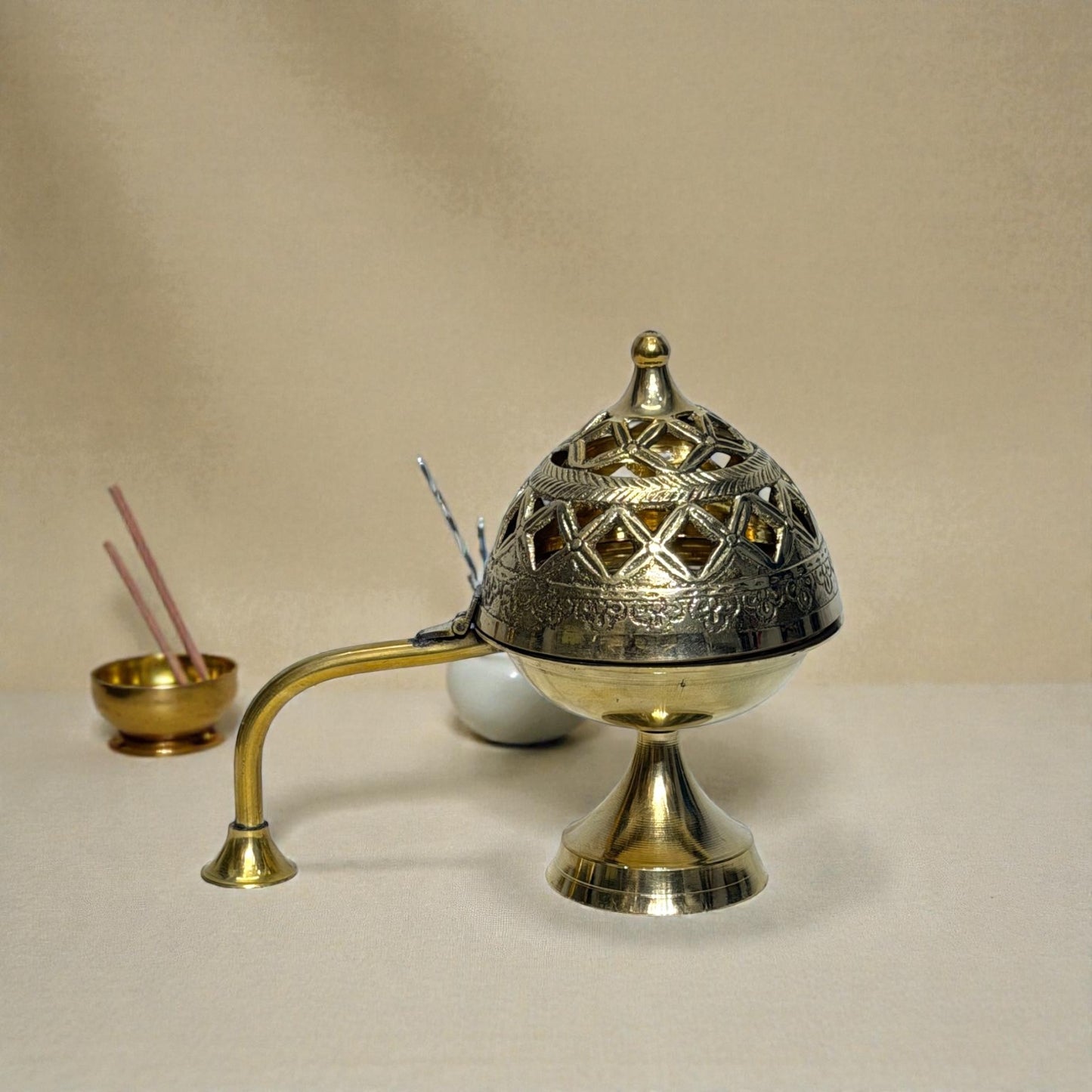 Adhunik Swadeshi Bhandar Brass Dhoop Dani with Handle | Incense Burner | Pooja & Home Fragrance