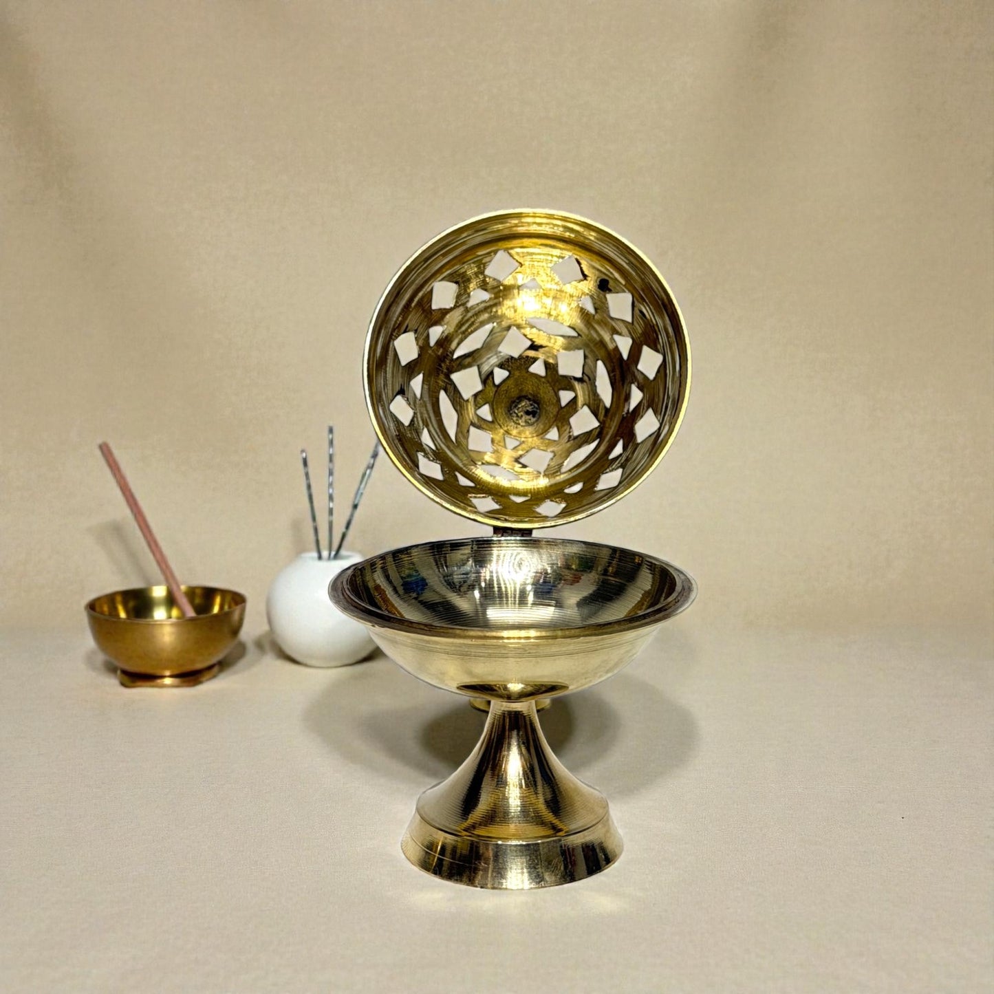 Adhunik Swadeshi Bhandar Brass Dhoop Dani with Handle | Incense Burner | Pooja & Home Fragrance