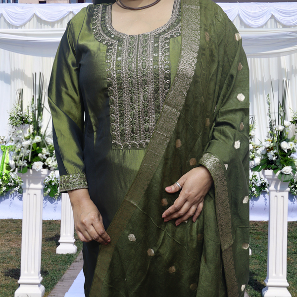 Royal Olive Green Khadi Silk Kurti Set – Handcrafted Ethnic Suit with Golden Embroidery & Banarasi Dupatta