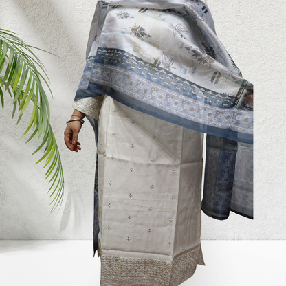 Elegant Off-White Khadi Silk Kurti Set – Handcrafted Ethnic Wear with Mirror Work & Silk Dupatta(11)