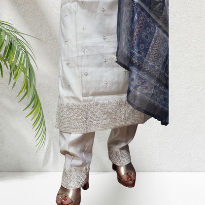 Elegant Off-White Khadi Silk Kurti Set – Handcrafted Ethnic Wear with Mirror Work & Silk Dupatta(11)