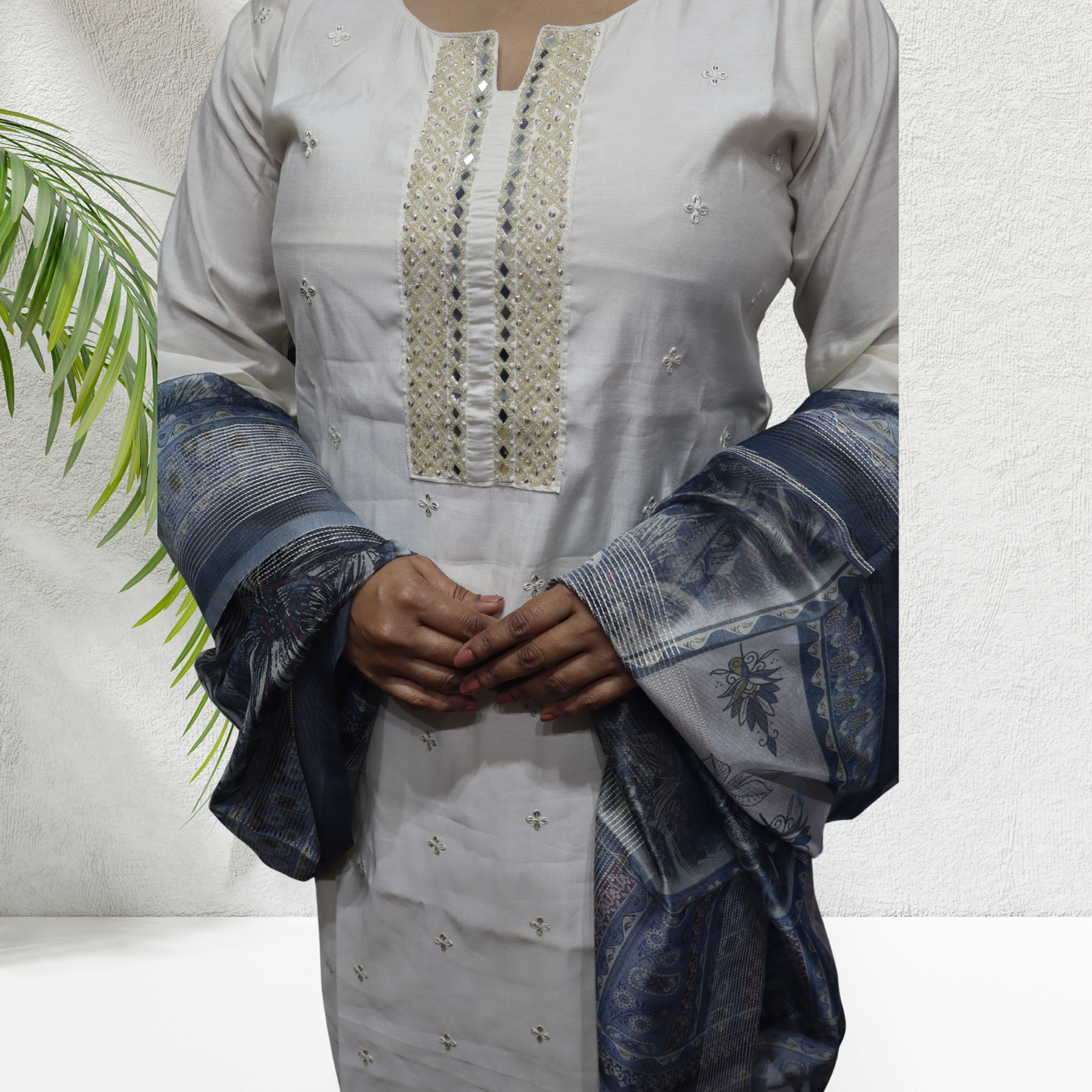 Elegant Off-White Khadi Silk Kurti Set – Handcrafted Ethnic Wear with Mirror Work & Silk Dupatta(11)