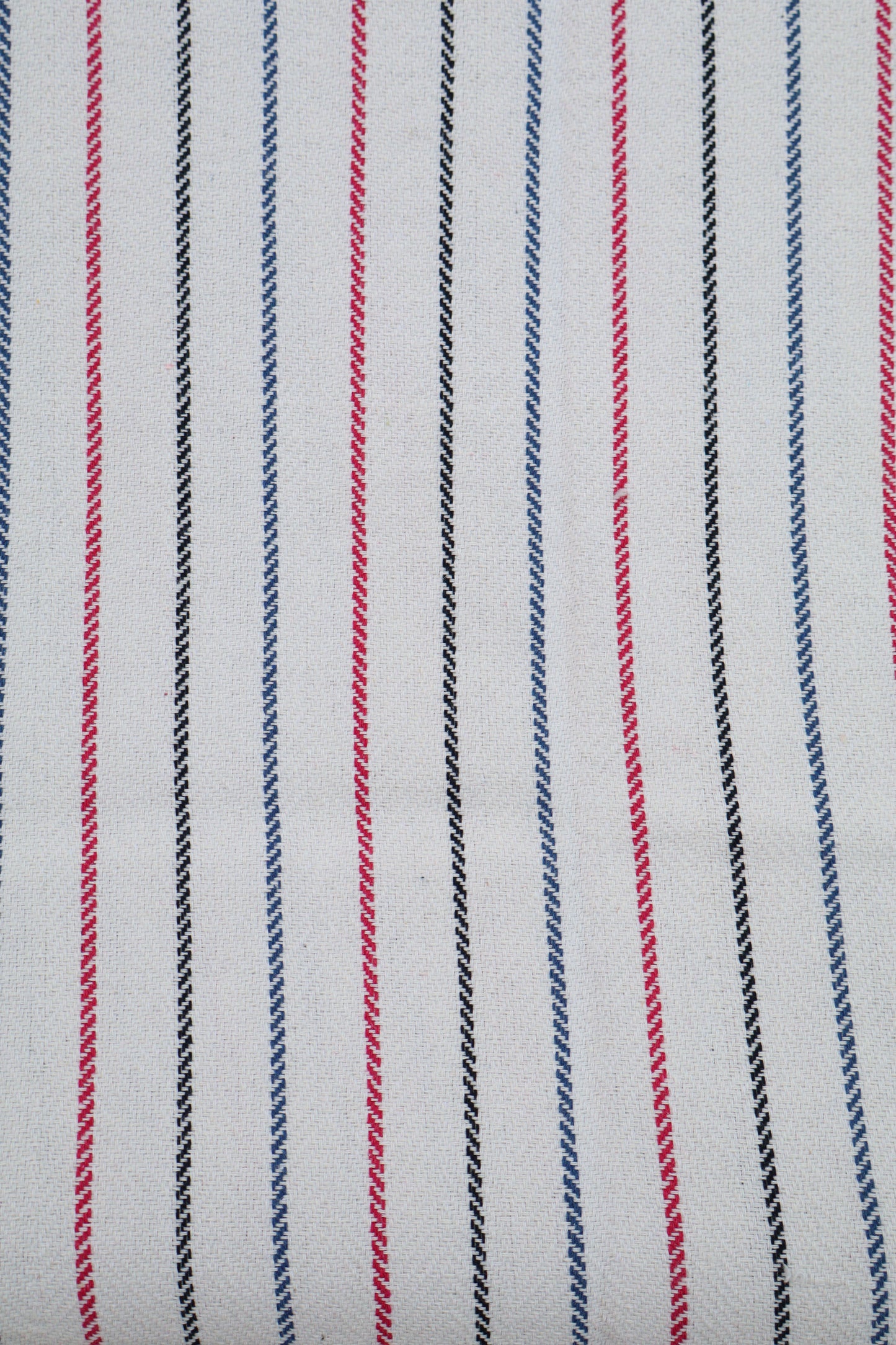 Premium White Striped Khadi Cotton Khesh – Handwoven Multi-Color Heavy Blanket / Throw with Fringes