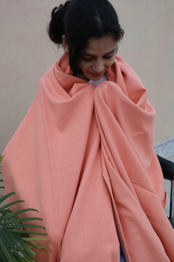 Premium Peach Khadi Cotton Khesh – Solid Handwoven Heavy Blanket / Throw with Fringes