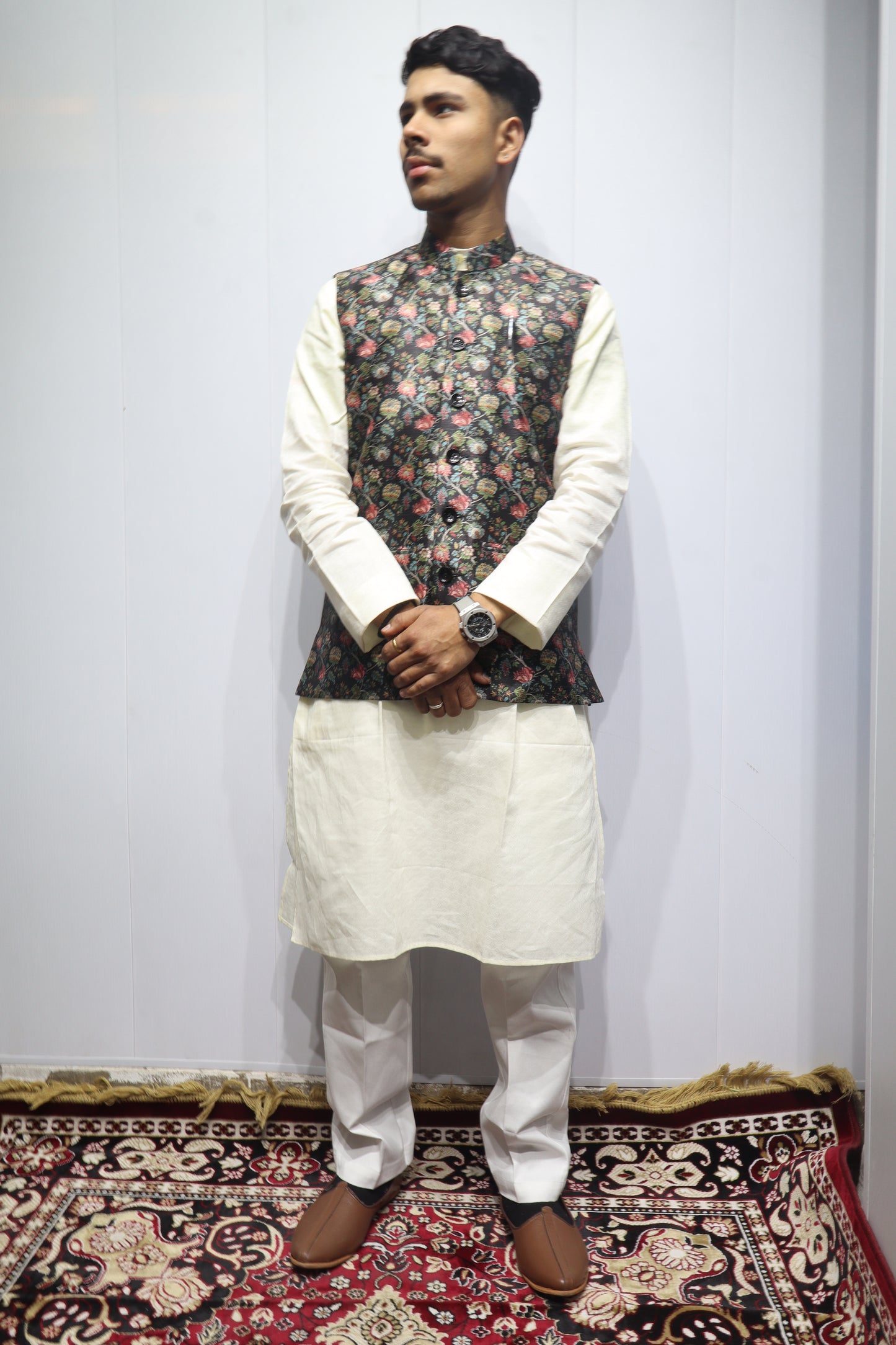 Men’s Black Floral Printed Linen Nehru Jacket – Elegant Ethnic & Festive Wear