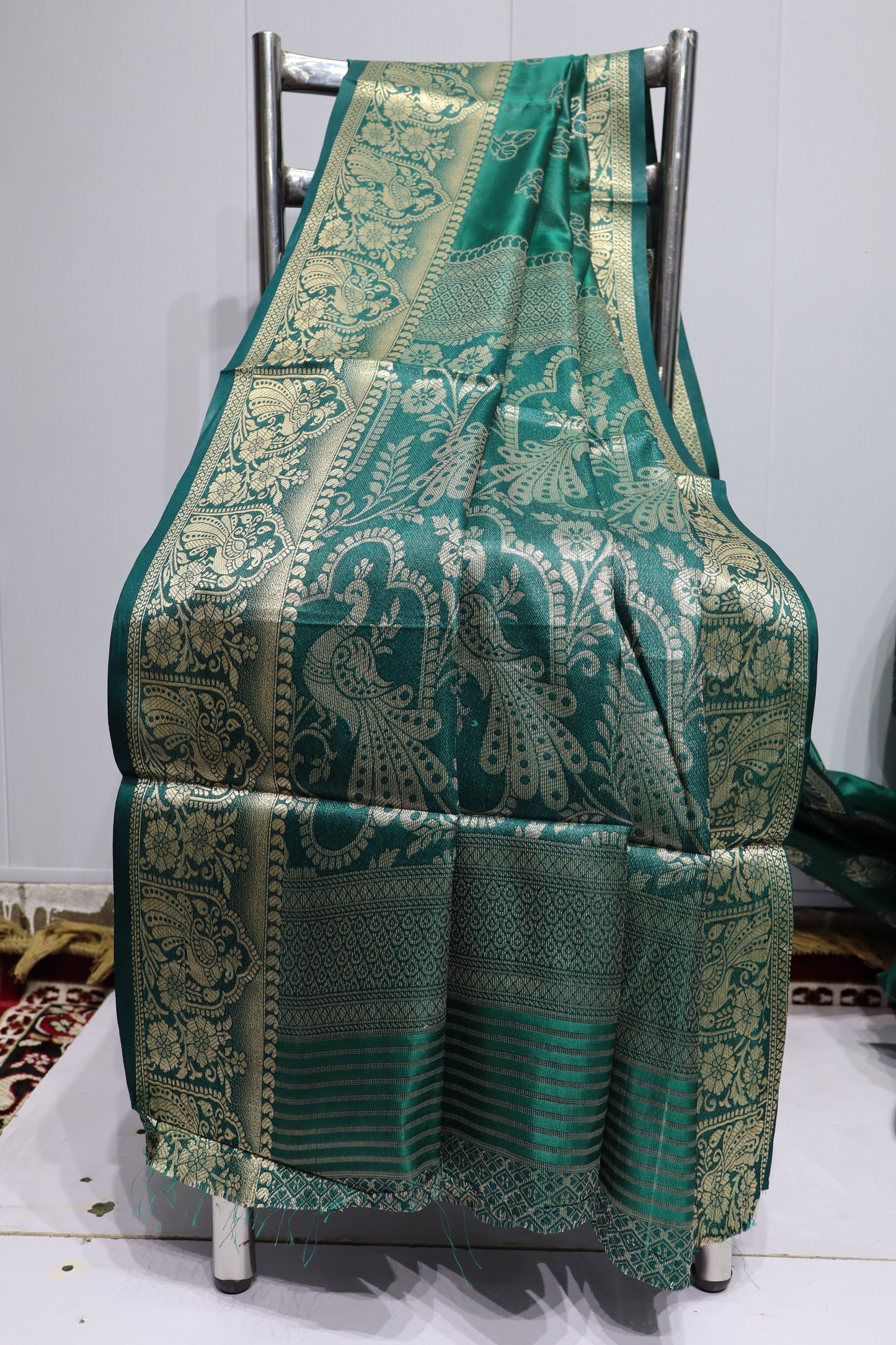 Dark Green Silk Saree with Elegant Gold Zari Motifs & Traditional Border(42)