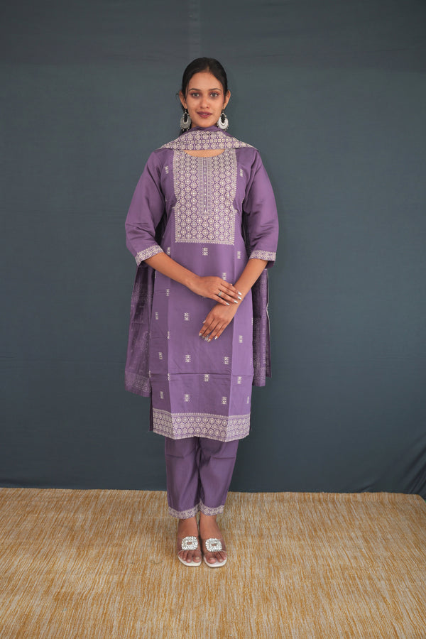 Lavender Handwoven Khadi Silk Suit Set for Women | Embroidered Kurta with Pants & Dupatta | Elegant Festive Ethnic Wear