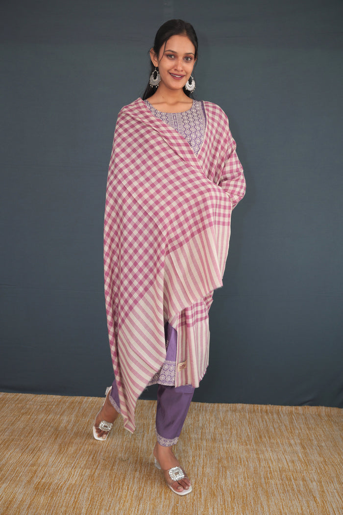 Pink & Cream Handwoven Khadi Silk Stole | Pure Handloom Check Pattern Shawl | Sustainable Indian Khadi Silk Wrap