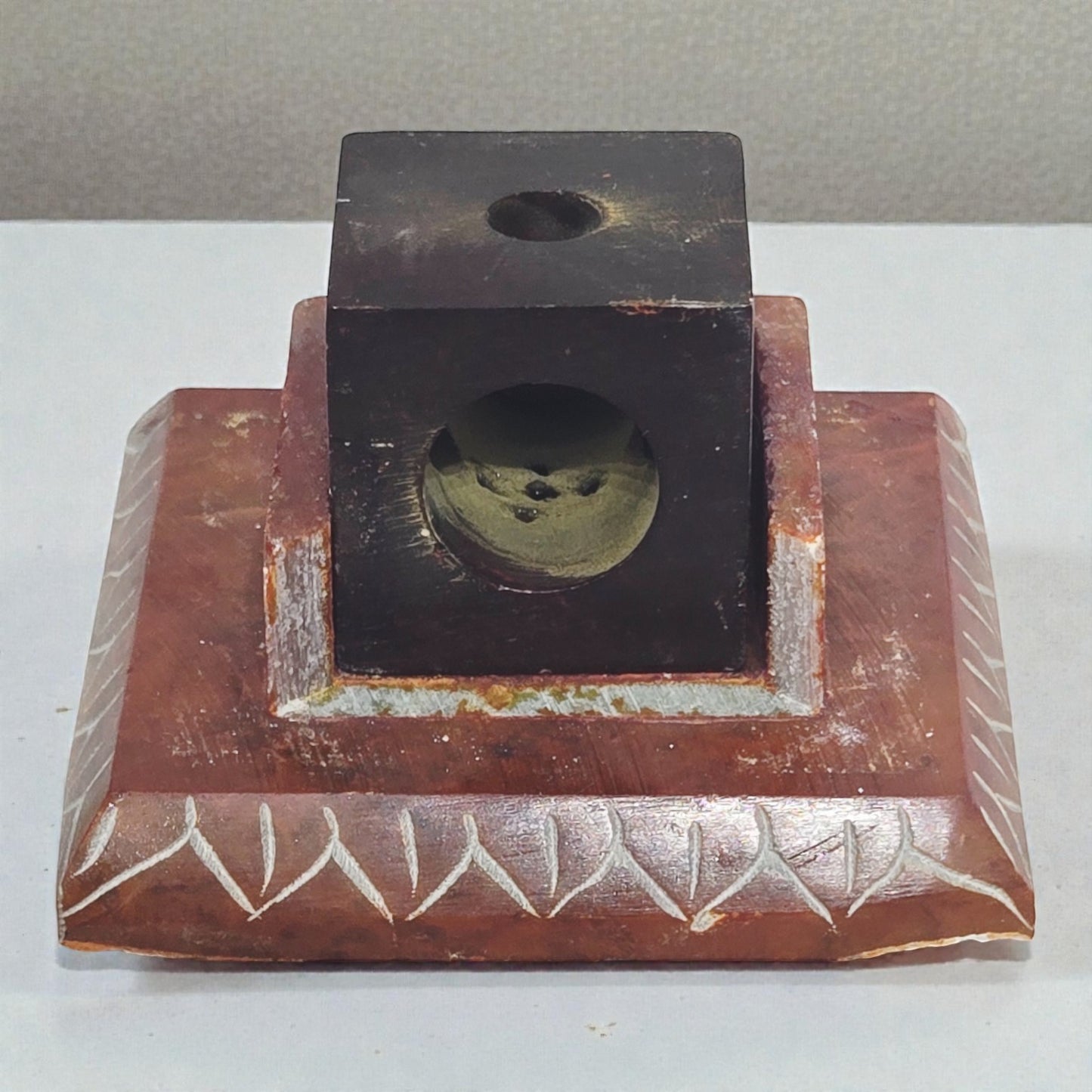 Handcrafted Marble Agarbatti Stand – Decorative Incense Stick Holder for Pooja & Home